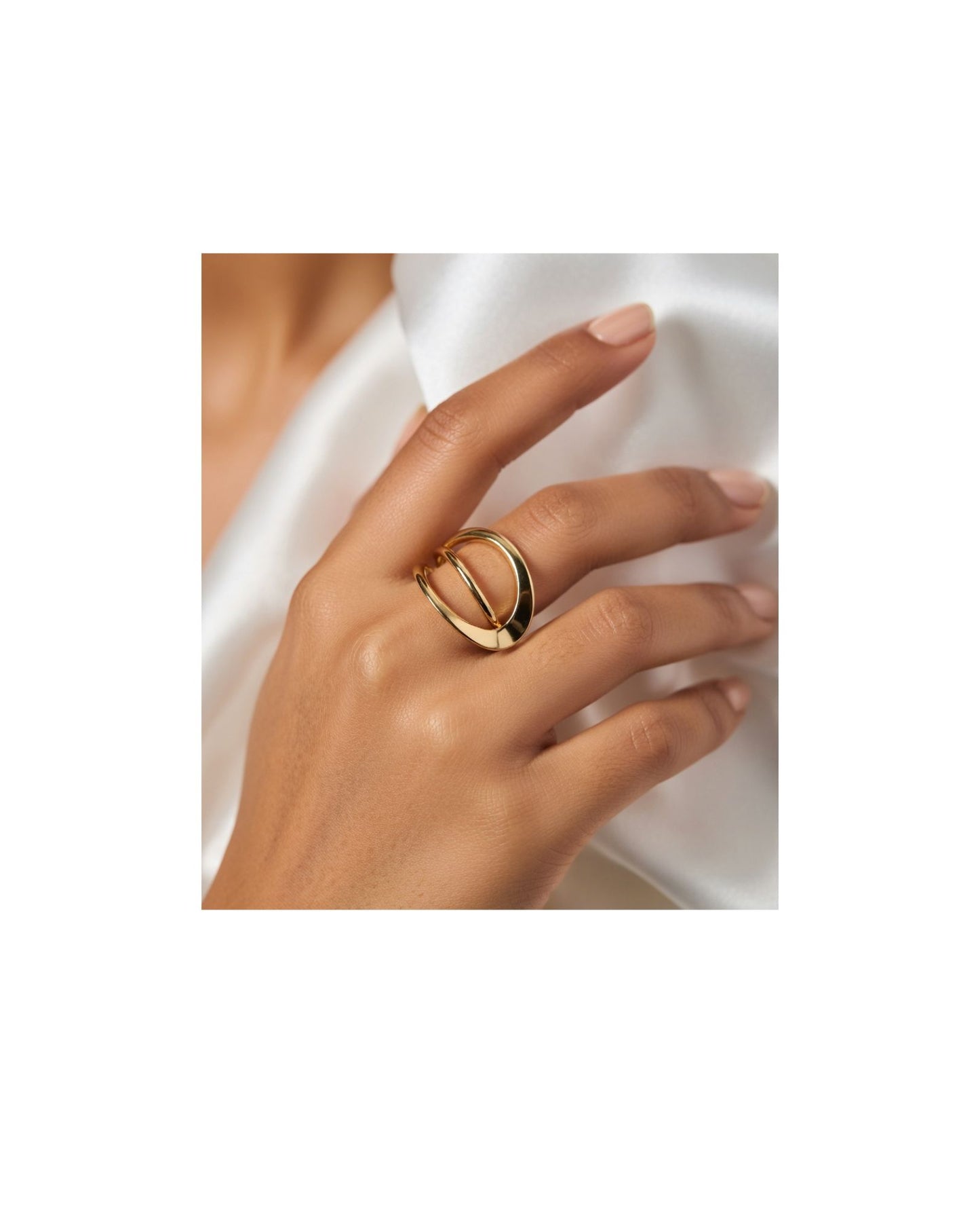 Spherical Minimal Ring