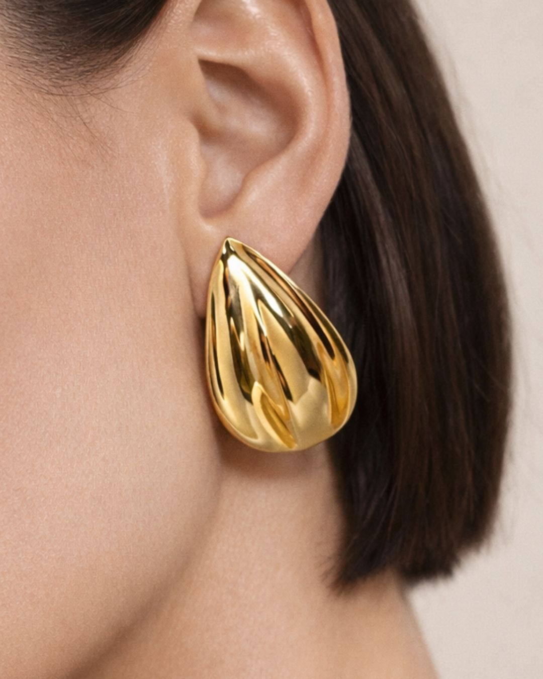 Gleaming Gold Earring