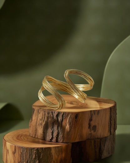 Jzee Wired Cuff
