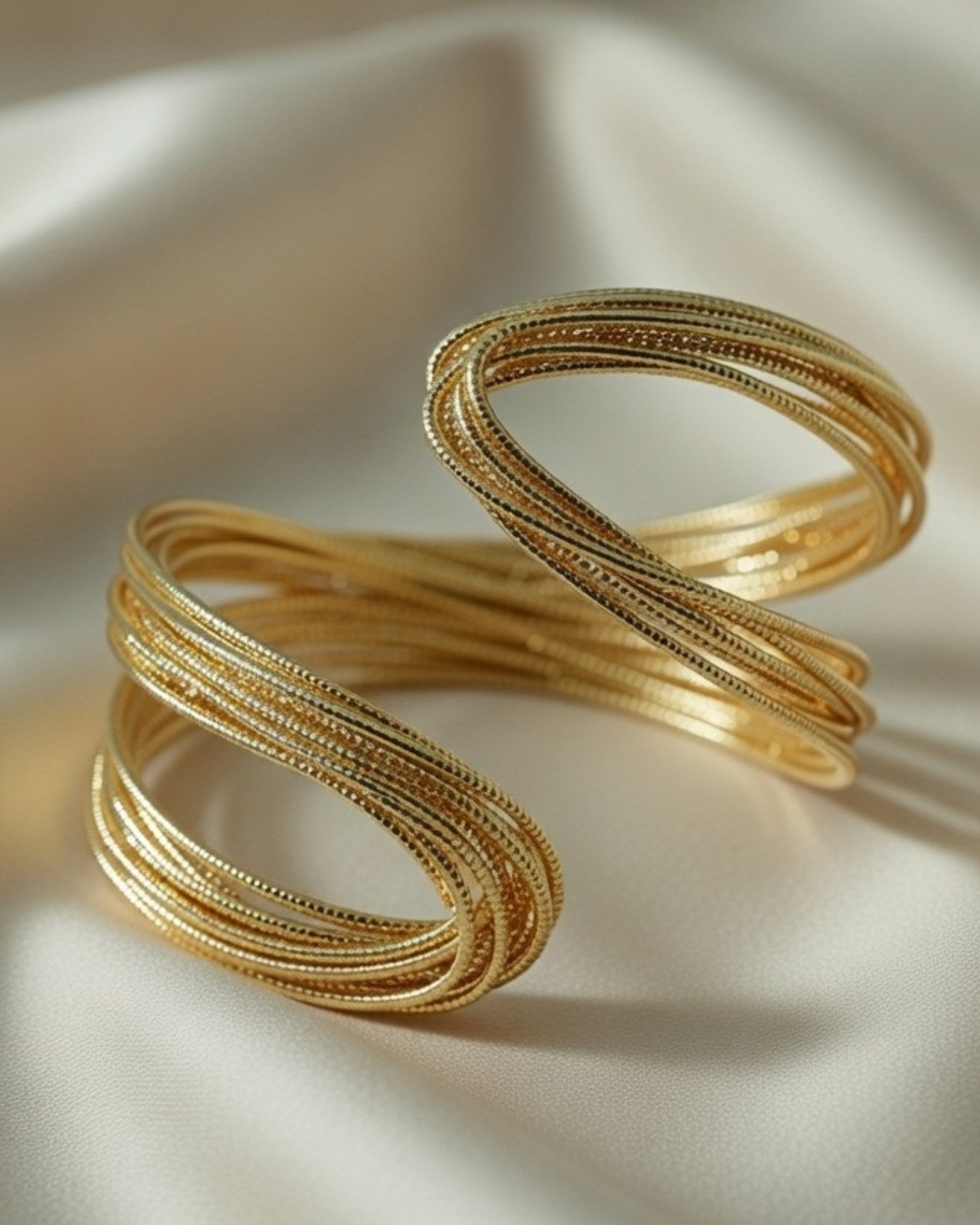 Jzee Wired Cuff