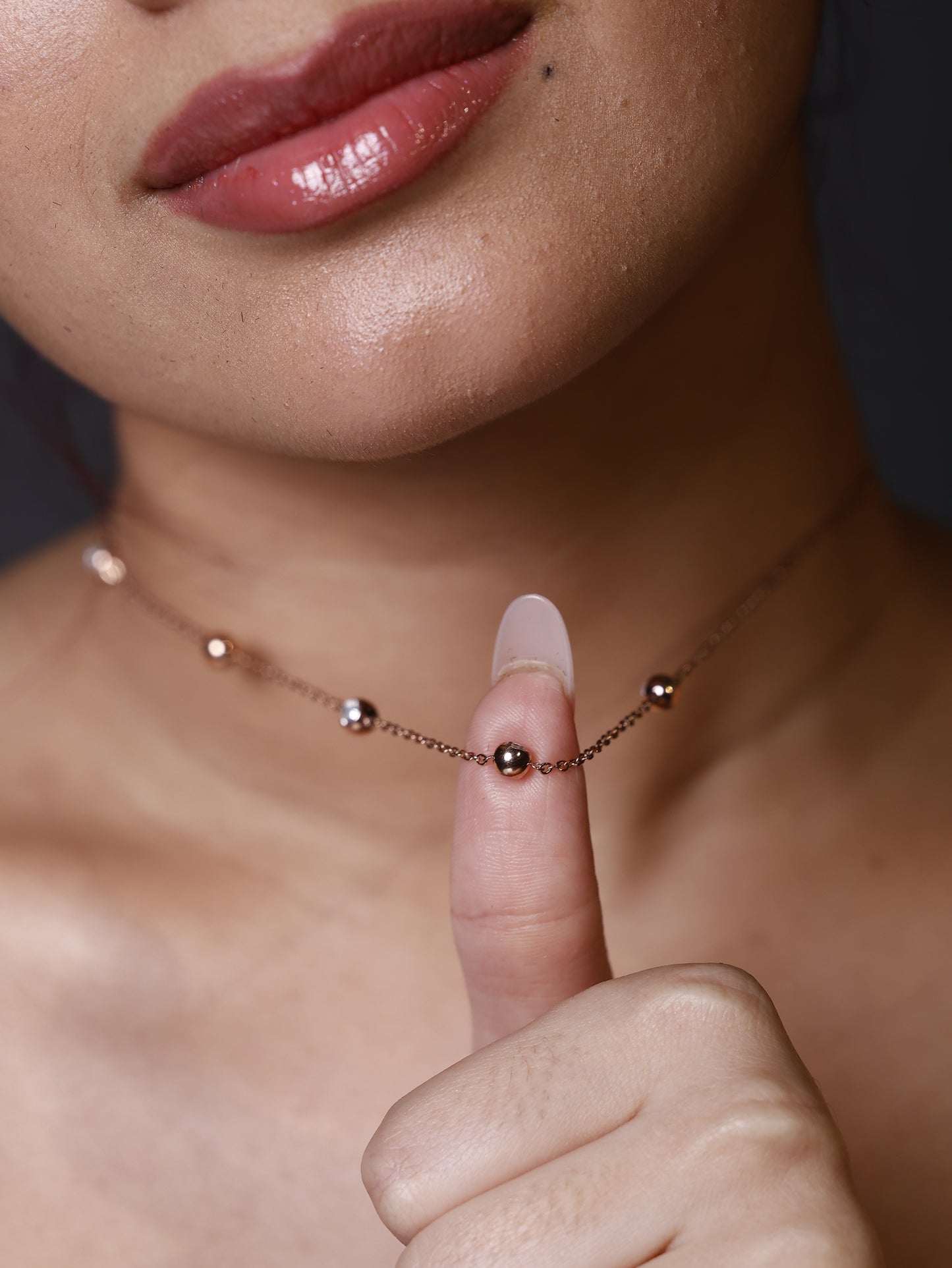 Round Stone Minimal Necklace