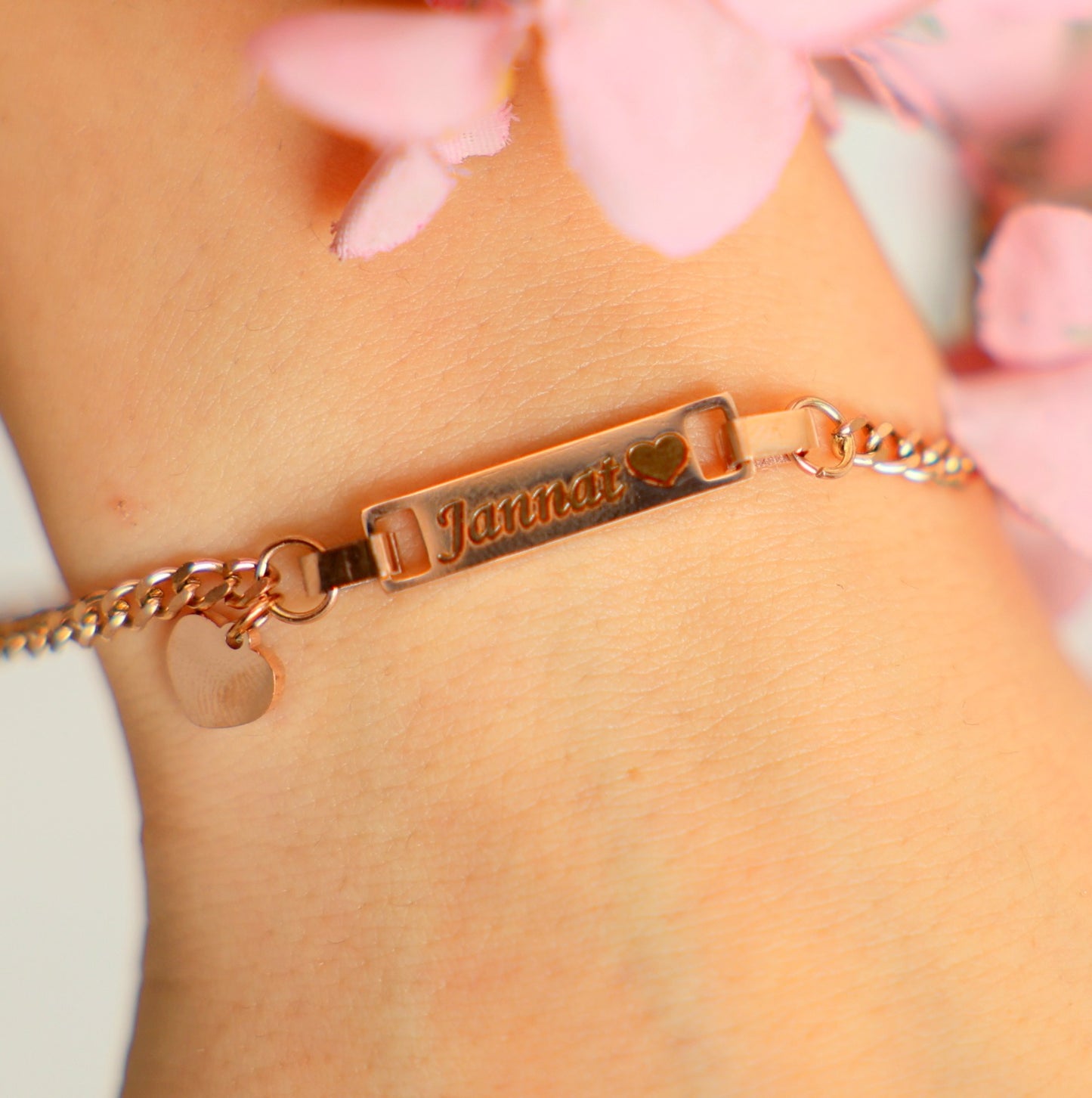 Curb Chain Name Bracelet